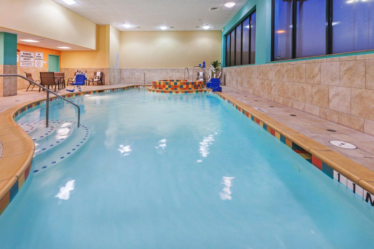 Holiday Inn Express & Suites Downtown Fort Worth photo 20