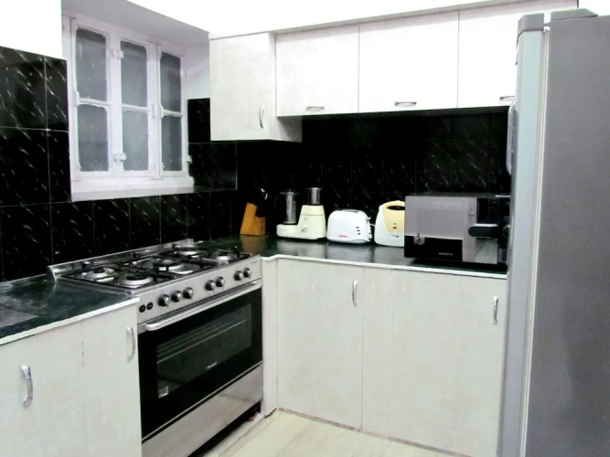 2 Bedrooms Apartment