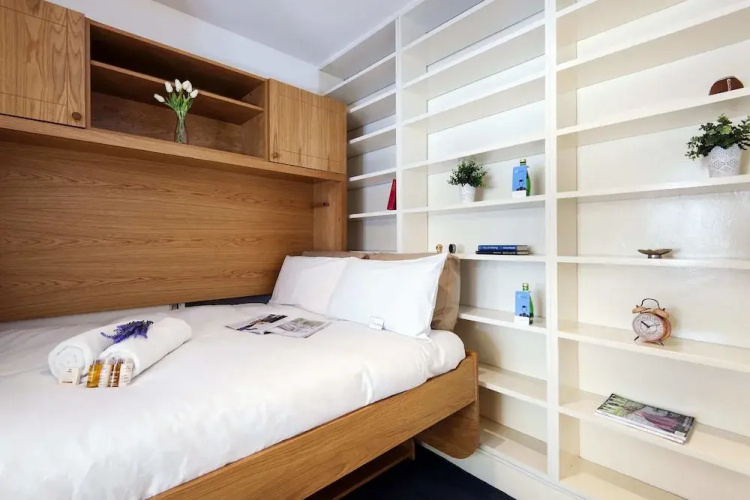 Spacious Cromwell Road Apartment - JSP