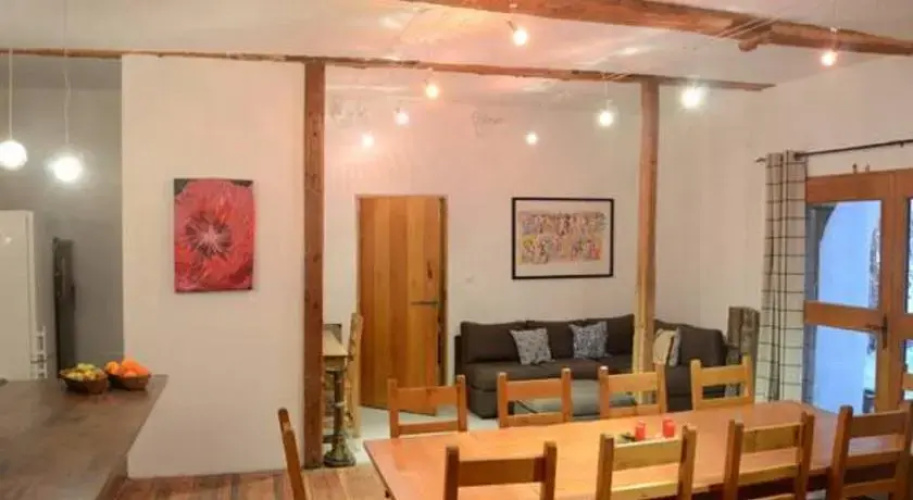 La Maison Claree