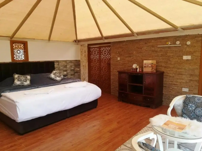 Double Chalet