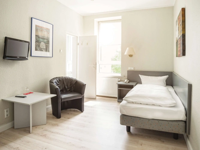 Standard Single room