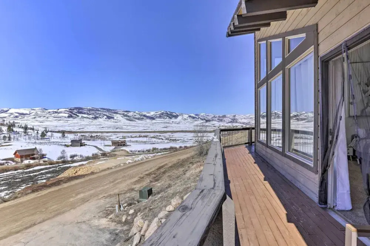 Mountain-view House < 2 Mi to Granby Ranch!