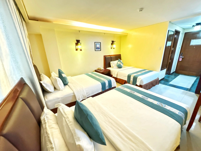 Golden Phoenix Hotel Boracay
