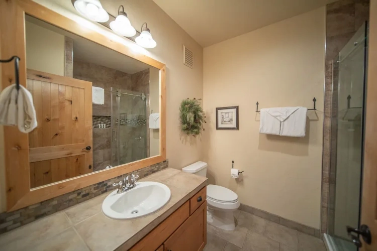 2 Bedrooms Standard room with view