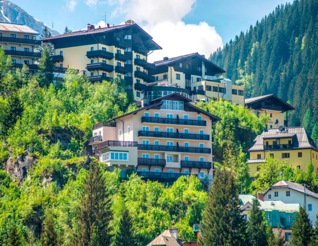 Alpine ski Apartment Getaway