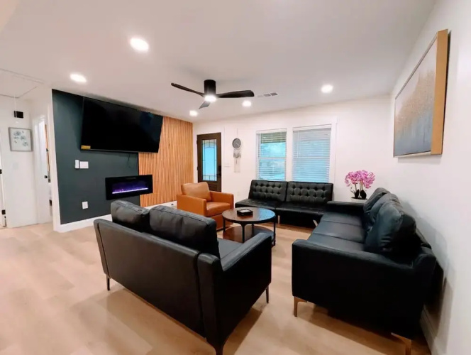10 Burnett Ferry Rd