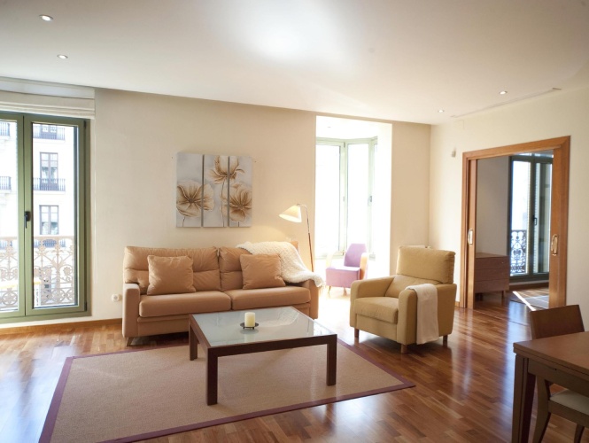3 Bedrooms Apartment