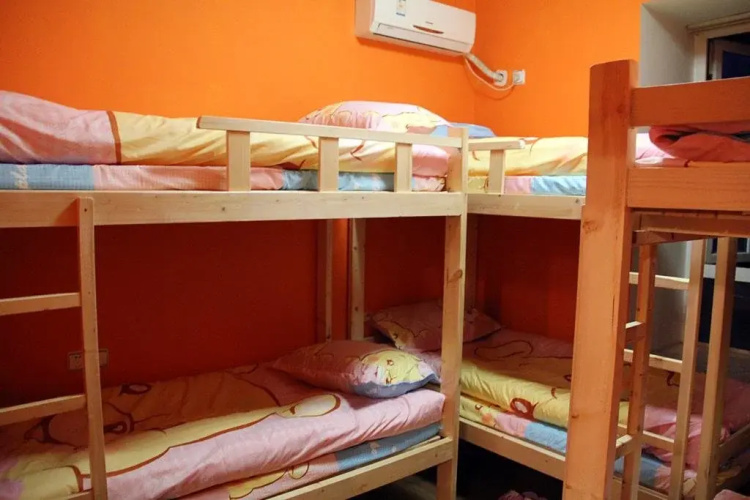 Chongqing Romantic Youth Hostel