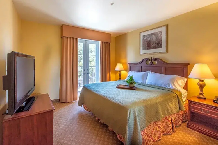 Double Suite