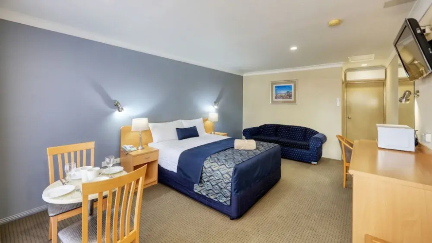 Edward Parry Motel