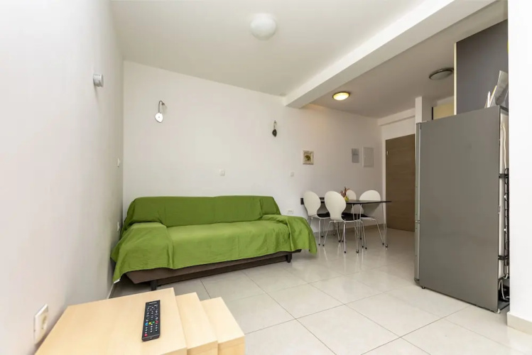 Apartments Djani