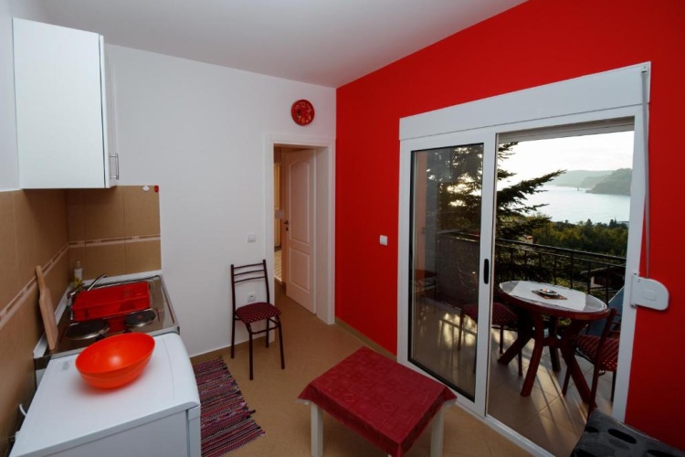 1 Bedroom Apartment with balcony and with sea view