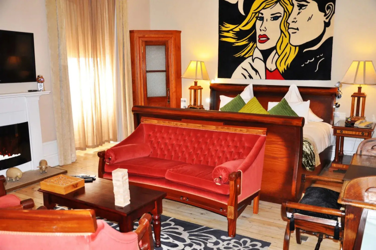 Carmelite Hotel