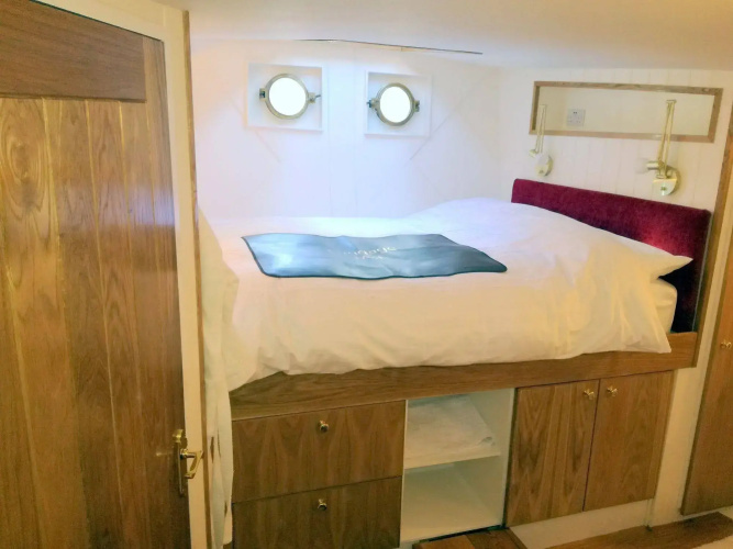 Hotel Barge Waternimf