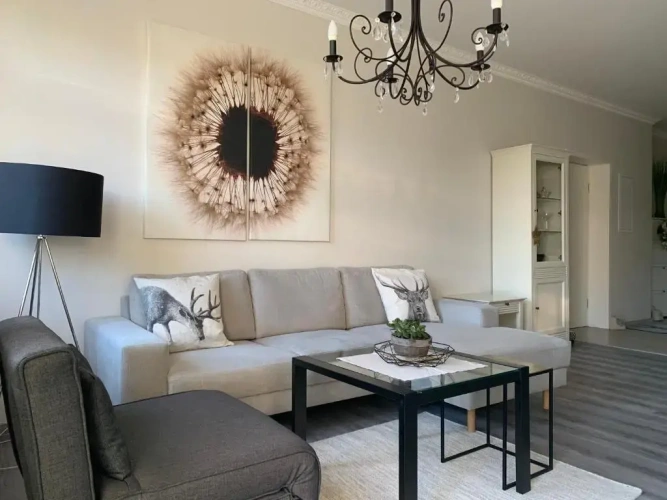 2 Bedrooms Apartment