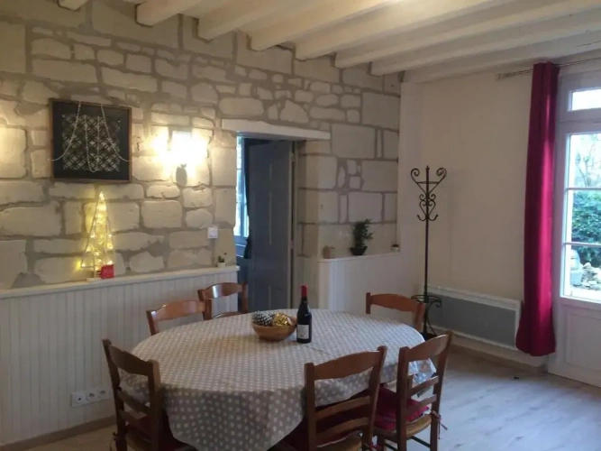 2 Bedrooms Cottage