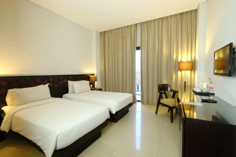 Superior Twin room with balcony