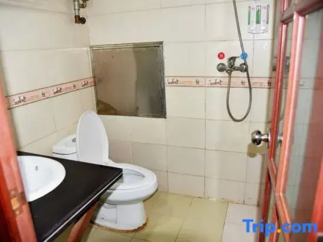 Yuhuang Hostel