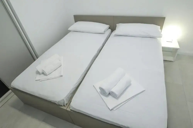 Tomana B Apartments