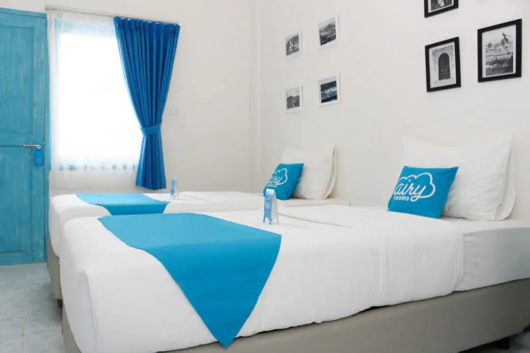 Paras Paros Marina Lodge