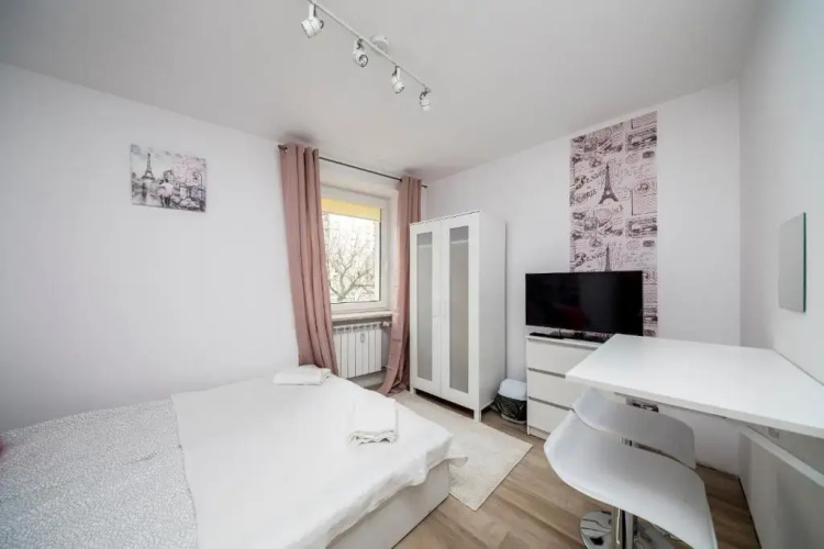 6 Cities Rooms
