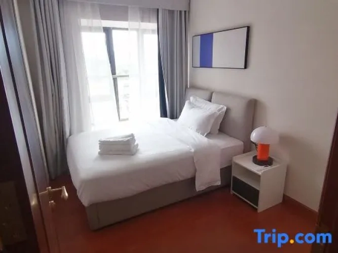2 Bedrooms Suite with garden view