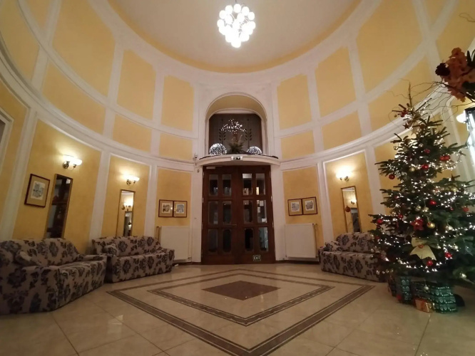 Hotel Flora
