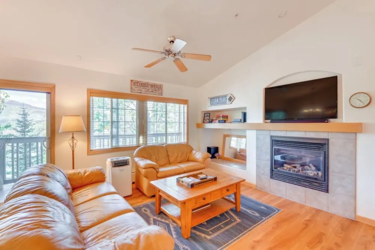 3 Bedrooms Apartment