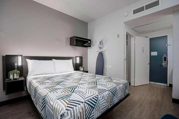 Motel 6 San Diego Downtown photo 8