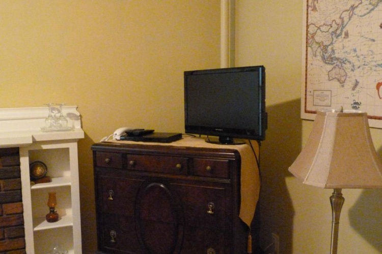 Standard Double Basement room