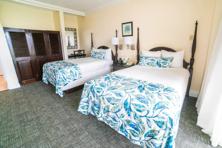 The Courtleigh Hotel and Suites
