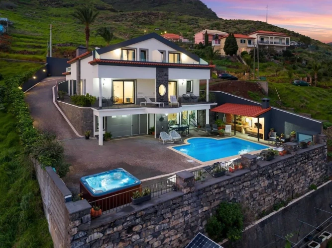 Standard Double room with mountain view