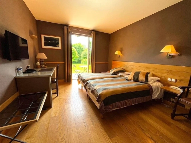 Standard Double room with view