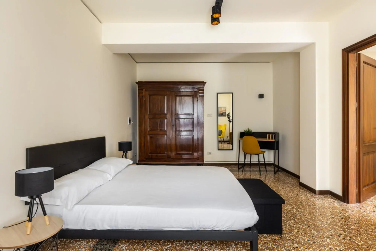 Strada Maggiore 59 - Casa Ambrosini - Atena
