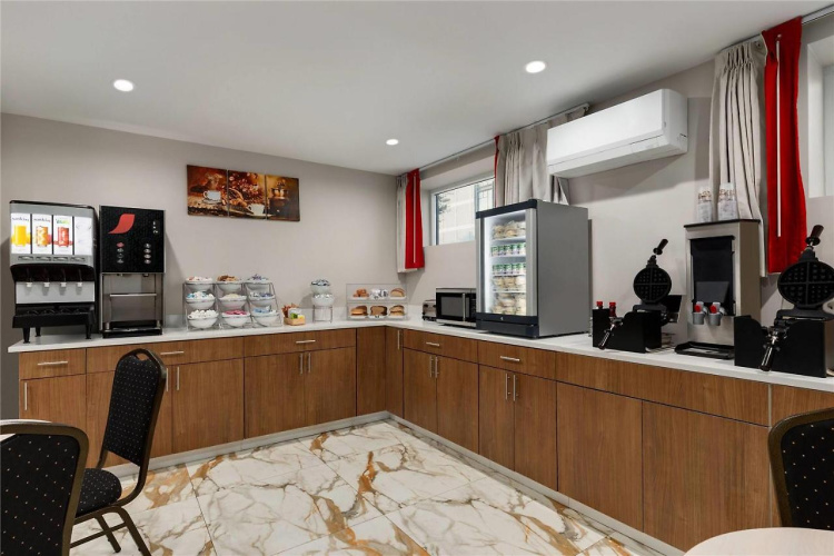 Ramada By Wyndham Brooklyn Empire Blvd