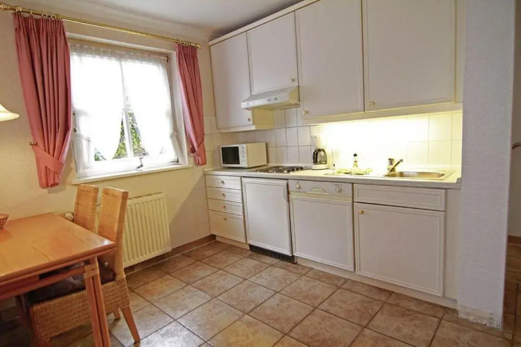 Haus-Meisennest-Wohnung-Star