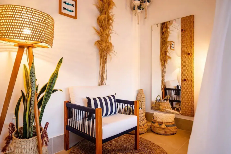 MKNI Hotel - Ikaika Makani Experience