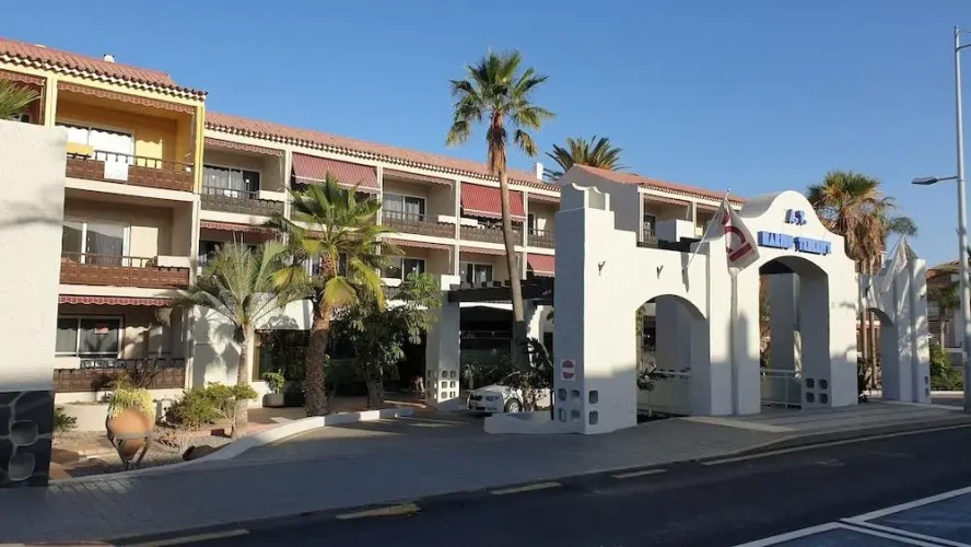 2 Bedrooms Apartment with balcony