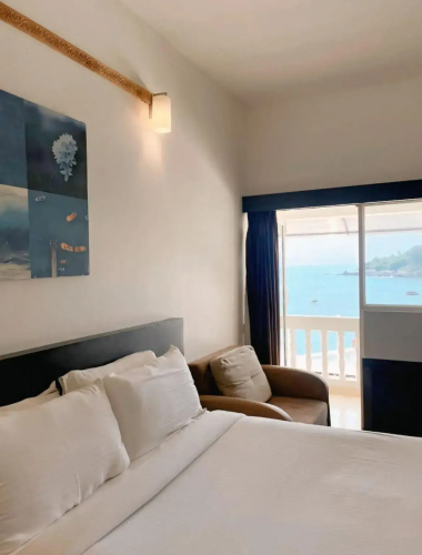Mascot Beach Resort