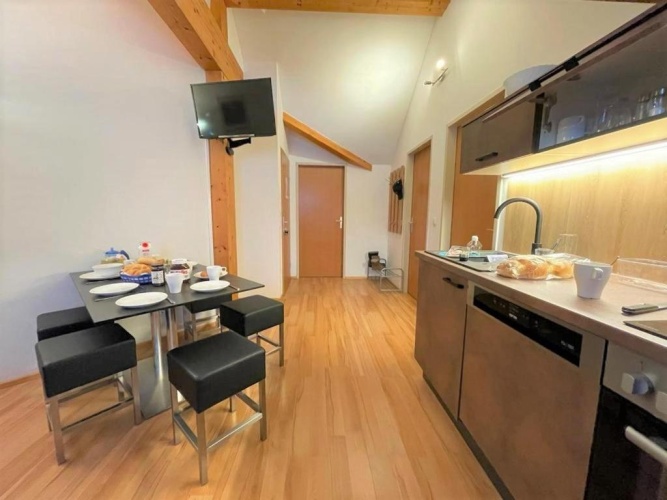 2 Bedrooms Apartment with balcony
