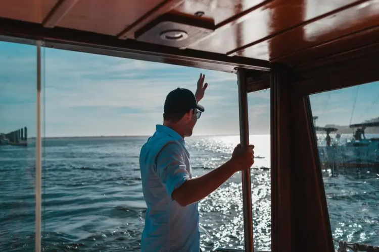 Sailing 360 Night On Board Experience