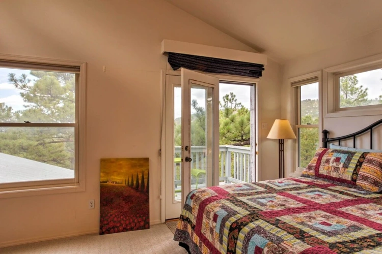 4 Bedrooms Cottage