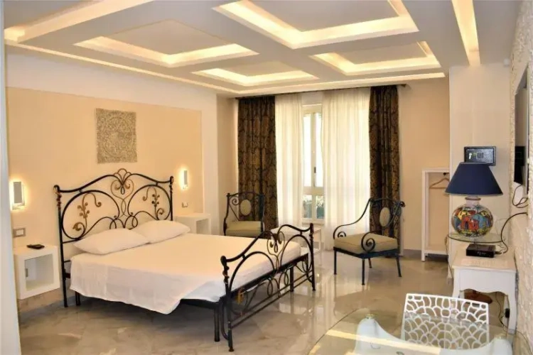 Luxury Triple room