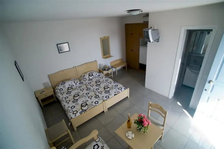 Aiolos Hotel