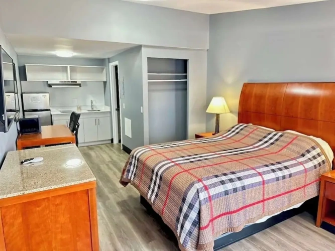 Sunwestern Suites