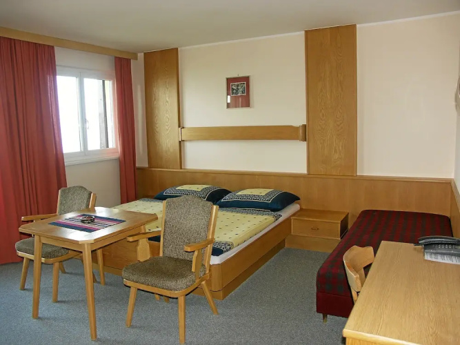 Strandhotel Weyregg