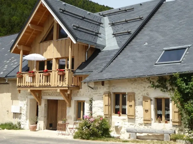 Standard Double room with mountain view
