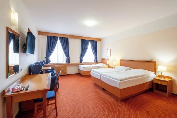 Classic Triple room