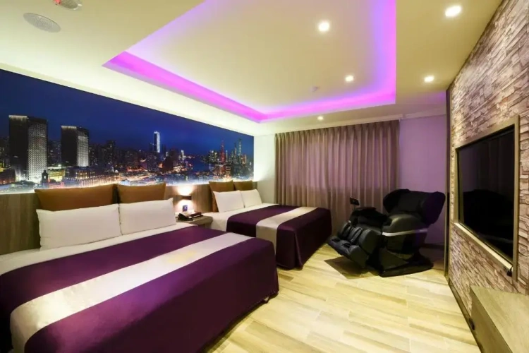 Deluxe Quadruple room